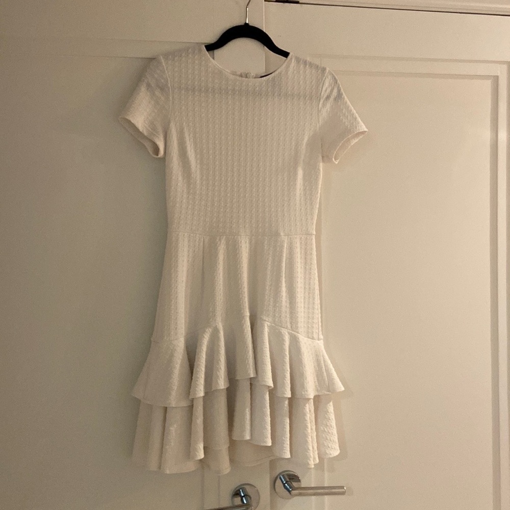 White pleated AQUA Bloomingdales dress size medium